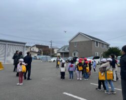 啓北小学校2年生の生活科見学が行われました。